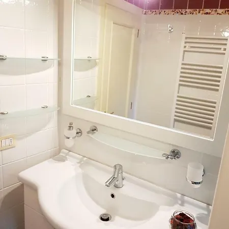Apartment Dante In Florence