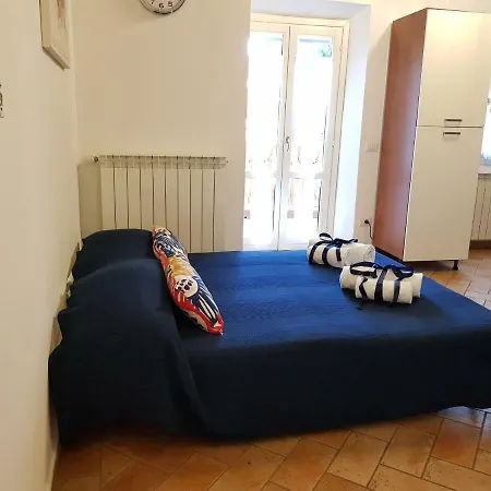 Dante In Apartment Florence
