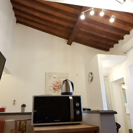 Apartment Dante In Florence
